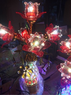 Đèn thờ lục bình( đèn thờ pha Lê 5 bông)