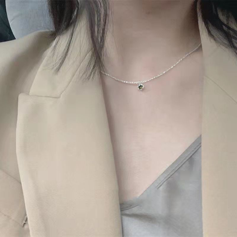 Vòng cổ Đính Đá zircon Màu Xanh Lá Cây Lấp Lánh Đơn Giản Cho Nữ