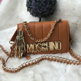 MOSCHINO Hàng mới về ít