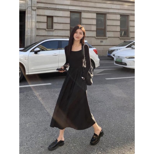 VÁY MAXI CỔ U CHÂN VÁY XOÈ