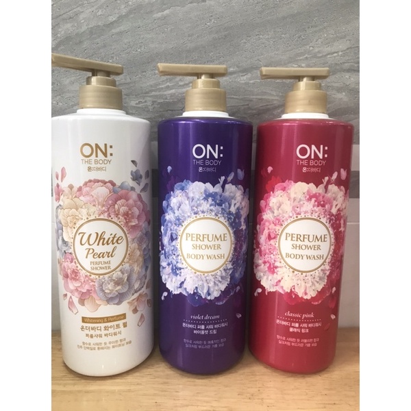 1000ML COMBO 2 Chai Sữa tắm dưỡng ẩm hương nước hoa On: The Body Perfume Classic Pink 1000g