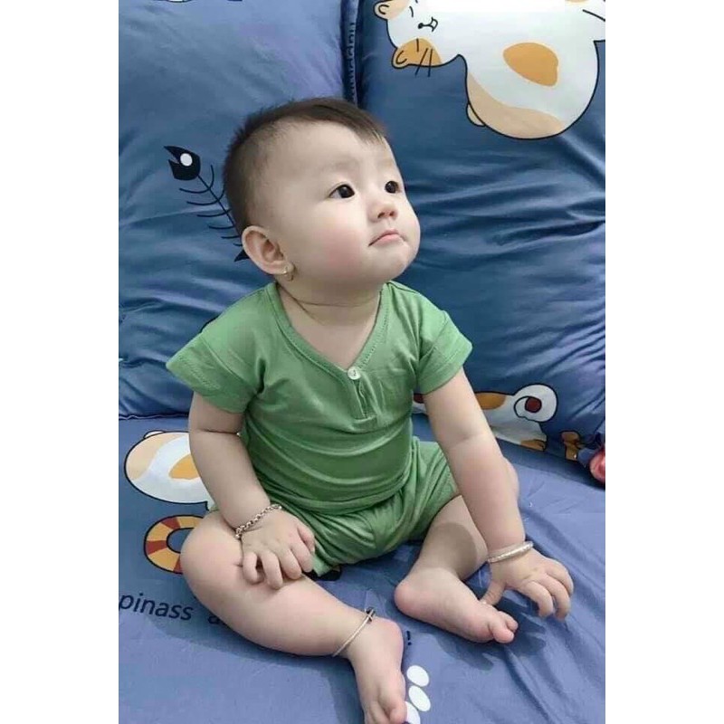 Bộ quần áo thun lạnh Kwoo mềm mát trơn màu cho bé 6-16kg