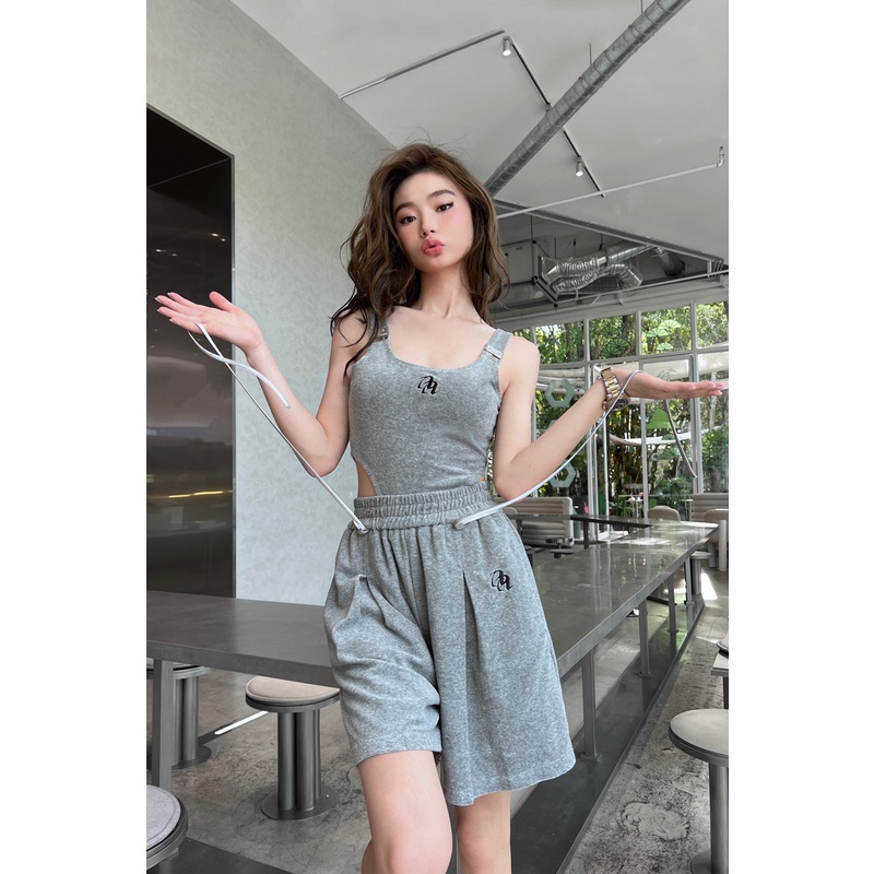 Bộ Áo Sát Nách Dáng Rộng Phối Quần Short Thời Trang Mùa Hè Quyến Rũ Cho Nữ