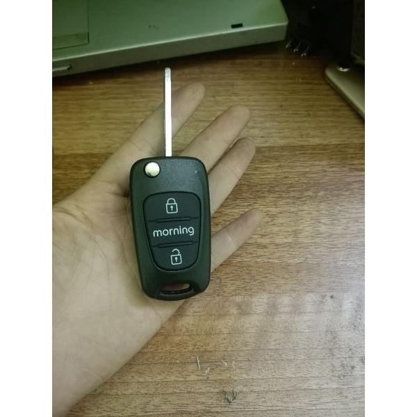 Vỏ chìa khóa Kia morning kèm pin thay thế