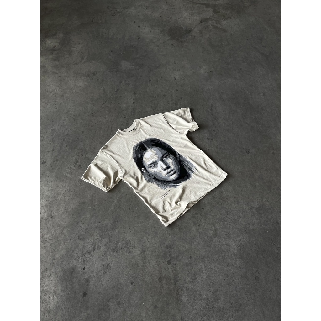 Stressmama Áo Thun Portrait No.1 T-shirt  Beige Chất Liệu 100% Cotton vải dày 250GSM in lụa thủ công Local Brand