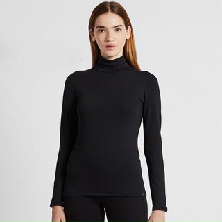 Áo thun cổ lọ ôm dáng