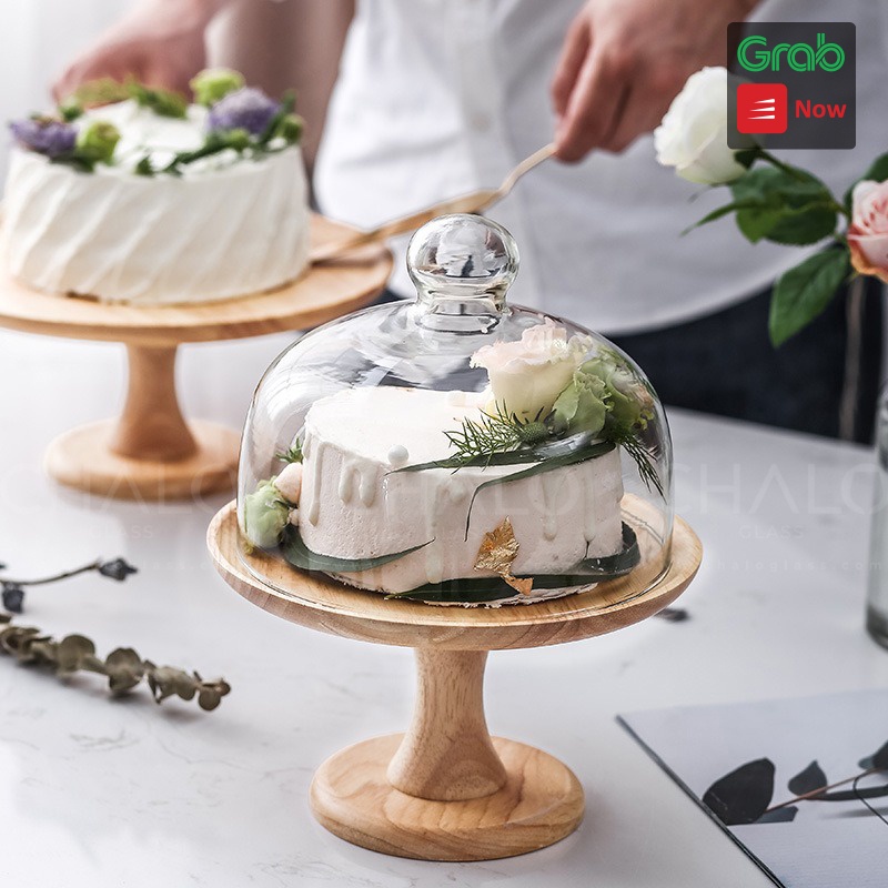 Lồng chụp bánh thủy tinh kèm khay gỗ có chân - ODR-CB