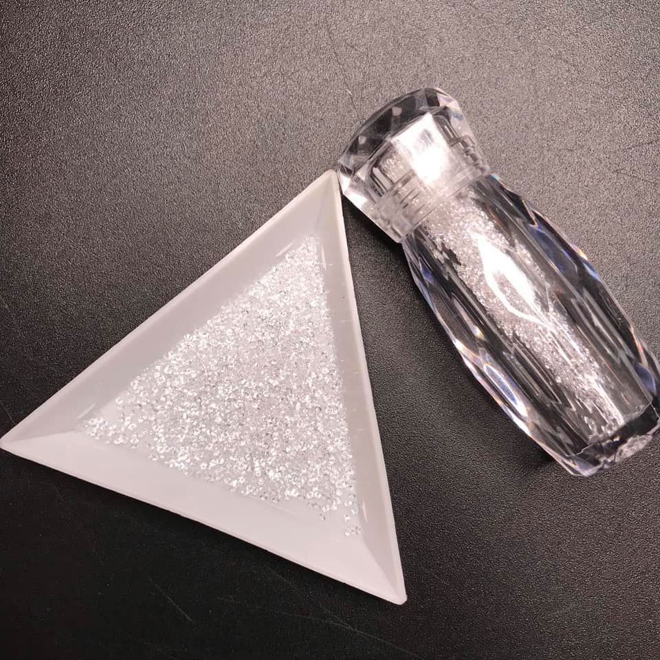 Đá rắc siêu sáng