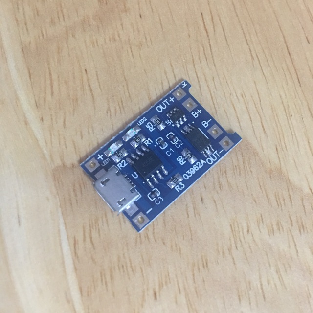 Mạch sạc và bảo vệ pin 1A lithium-ion 18650 cổng micro USB chip IC TP4056 chế sạc dự phòng
