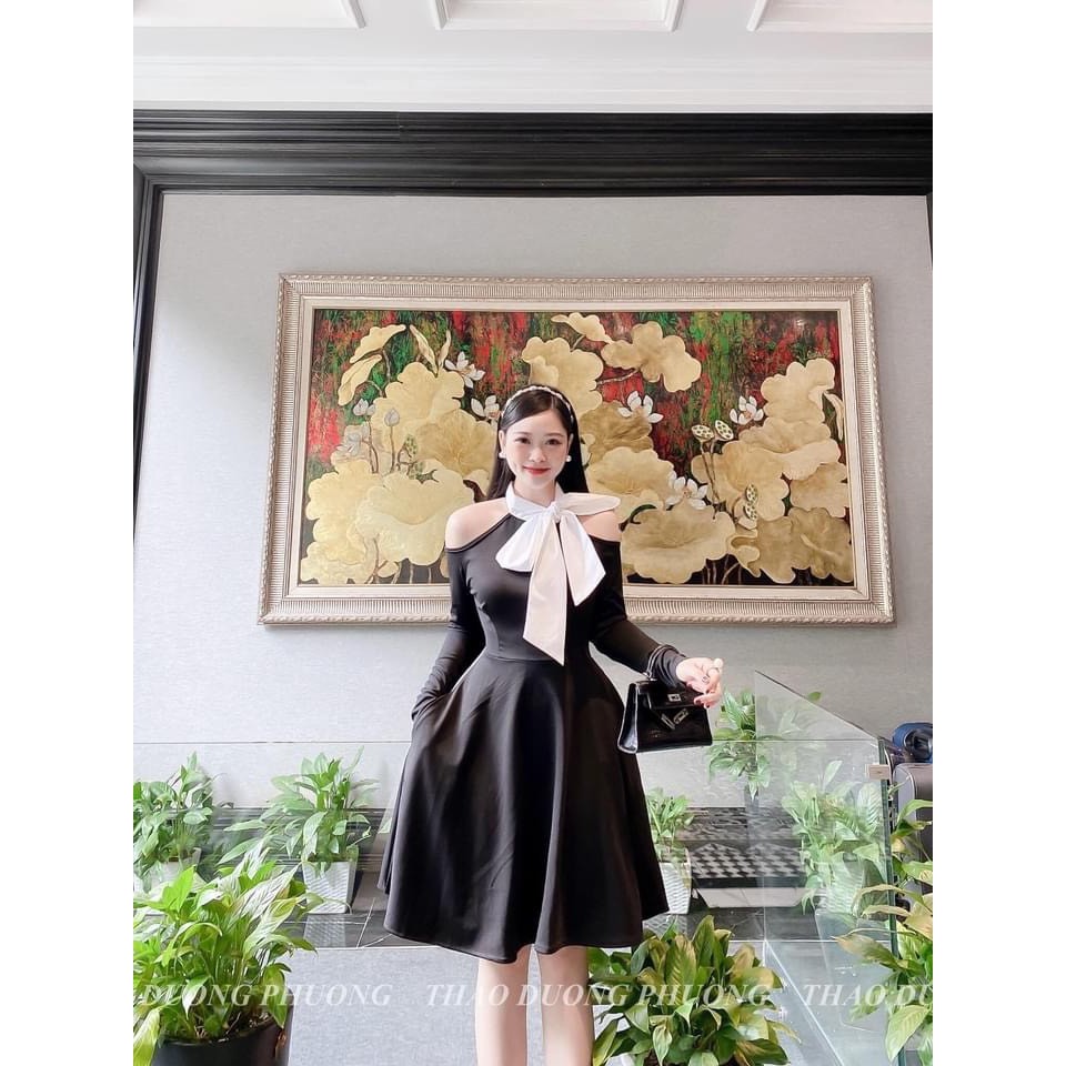 Đầm cổ nơ trễ vai