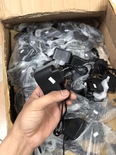 Sạc V3 , chân Qmobile