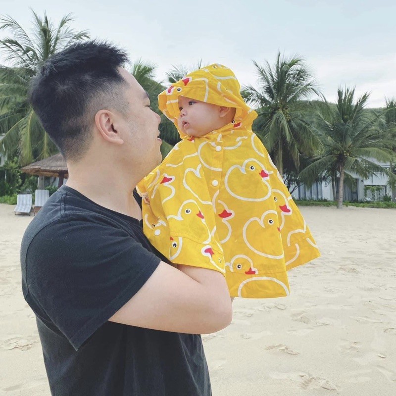 Áo choàng cánh dơi Vịt vàng siêu nổi bật