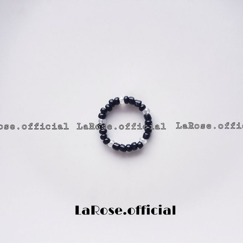 Bộ sản phẩm vòng tay và nhẫn các loại