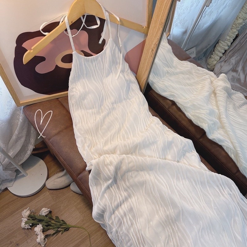 Đầm maxi body cổ yếm đan dây hở lưng trắng gân nổi | BigBuy360 - bigbuy360.vn