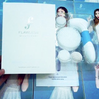 Máy rửa mặt flawless