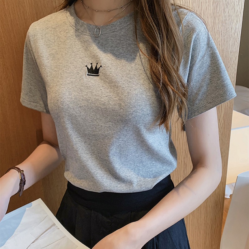 Áo Thun Croptop Cổ Tròn Ngắn Tay Thêu Họa Tiết Thời Trang Hàn Quốc Cho Nữ