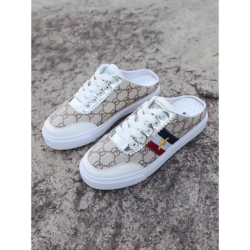 Giày sục nữ DG đế bằng siêu đẹp