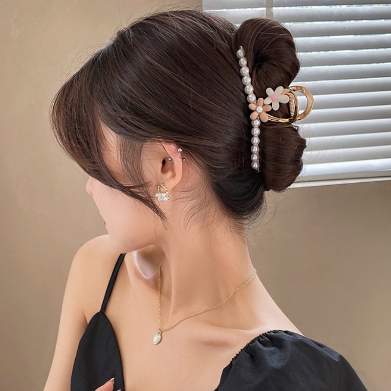 Kẹp Tóc Kim Loại Hình Cá Mập Độc Đáo Cho Nữ