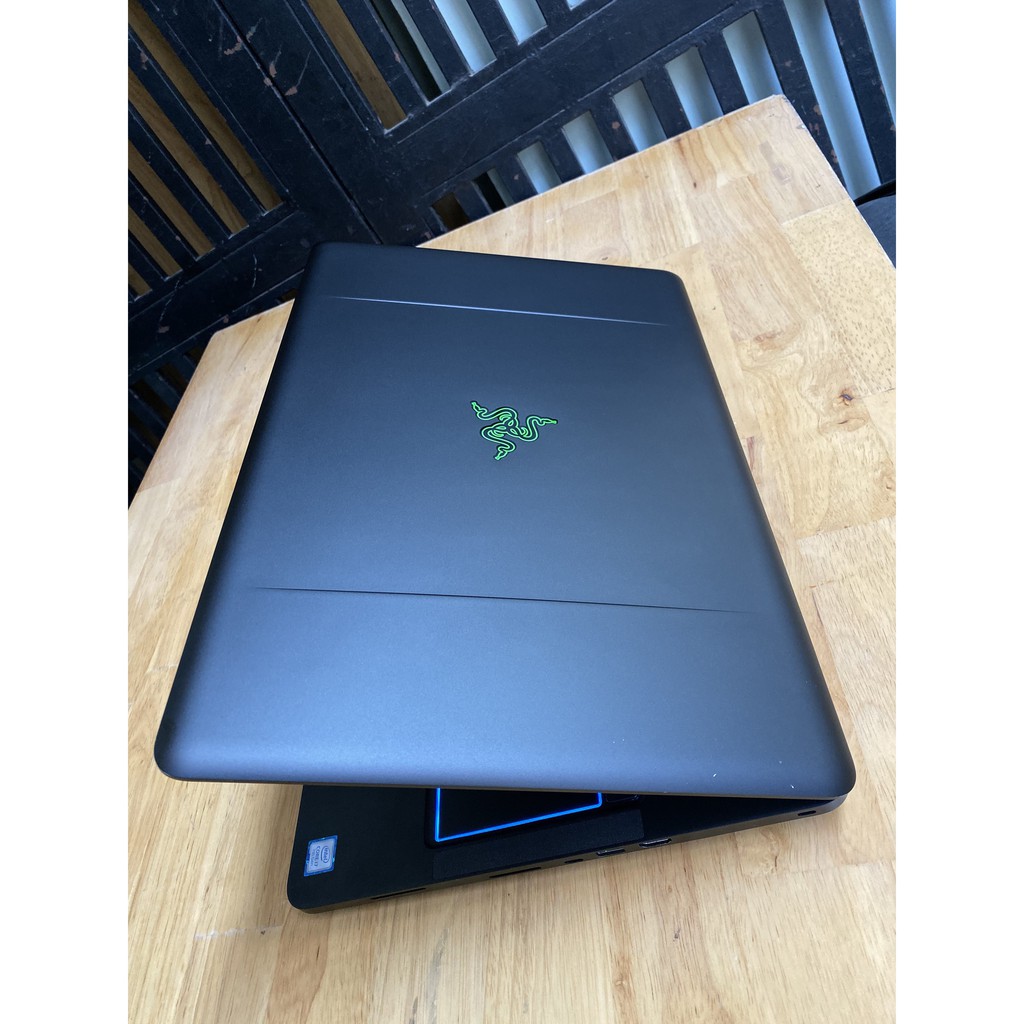 Laptop Razer Blade Pro 17, Core i7 7700HQ, 16G, 256G + 2T, GTX1060, 17.3in, giá rẻ