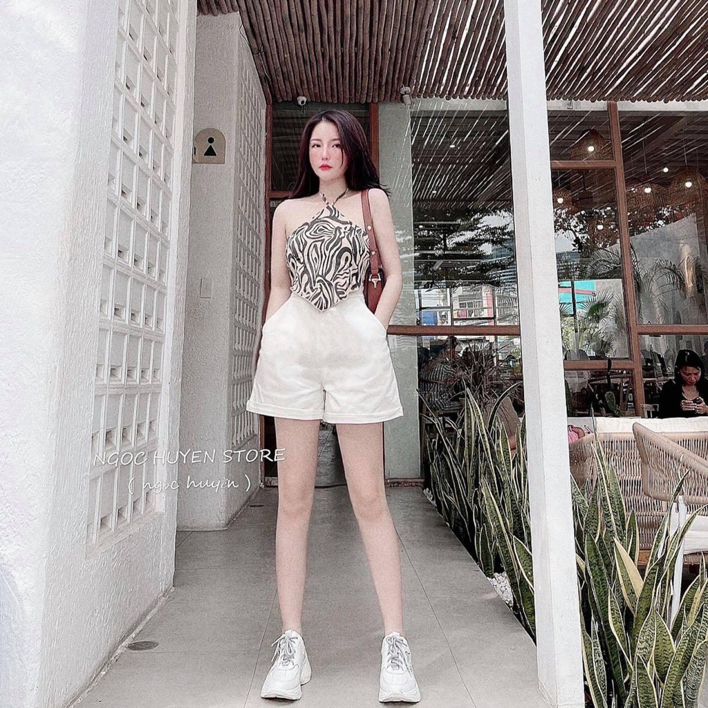 Set Áo Yếm Loang Vằn Buộc Lưng Mix Quần Đùi Short Trắng - Quần Soóc Cạp Cao + Áo Kiểu Hở Lưng Dáng Yếm