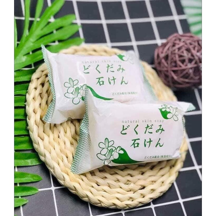Xà Phòng Ngừa Mụn Diếp Cá Chinoshio Dokudami Natural Skin Soap 130g