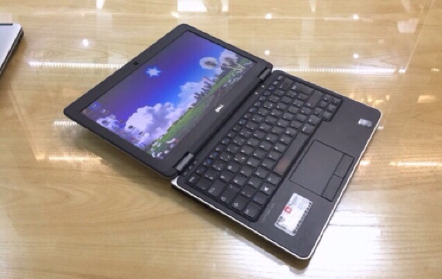 Laptop Dell E7240 i5 4300U | RAM 4GB | SSD 128GB | 12.5”HD (khuyến mãi chuột không dây hãng)