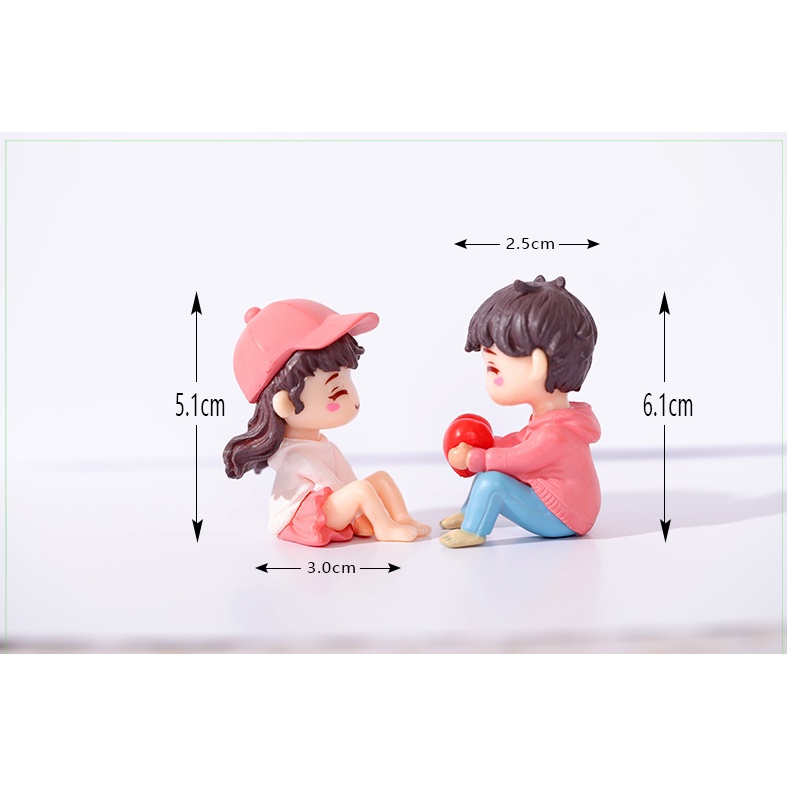 Mô hình đôi bạn tặng trái tim thích hợp trang trí bánh, tiểu cảnh, làm móc khóa, DIY