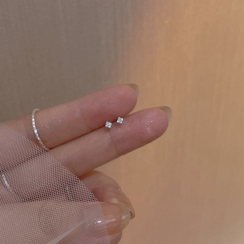 Bông tai bạc hình vuông nhỏ đơn giản tinh tế cho nữ