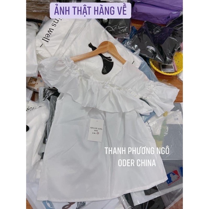 Áo trễ vai tay bèo tiểu thư /hàng sẵn | BigBuy360 - bigbuy360.vn