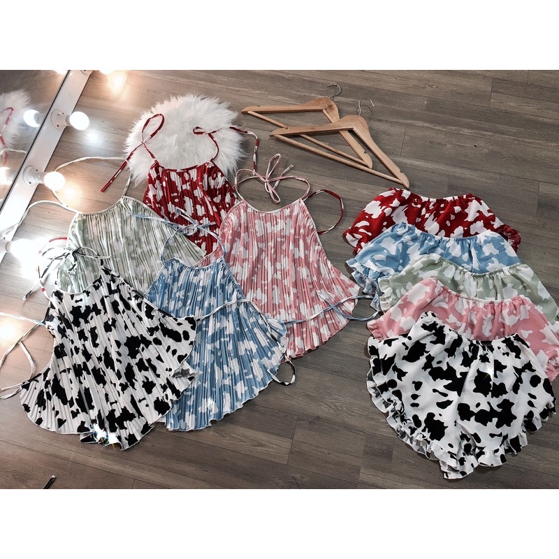 Set Yếm Bò Sữa Dập Ly Sexy Siêu Hot Hình Thật + Clip | BigBuy360 - bigbuy360.vn