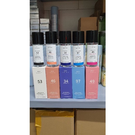 Xịt Thơm Quần Áo Dry Giúp Quần Áo Thơm Tho Hết Mùi Hôi