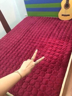 Thảm nỉ trải giường
