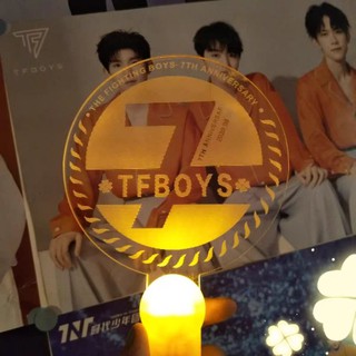 Lightstick 7 năm TFBOYS