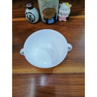 Tách sứ Nhật uống trà.