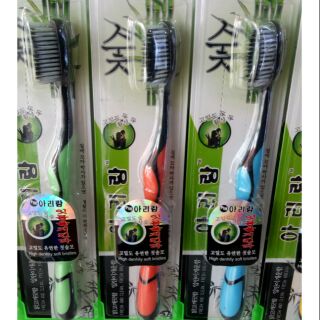 Bàn chải than tre hoạt tính Hàn Quốc