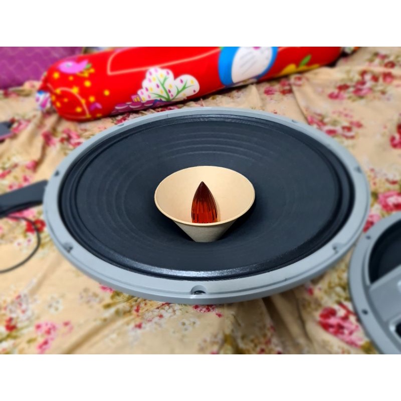 Toàn dải bass 40cm.giá đưa lên là 1 đôi
