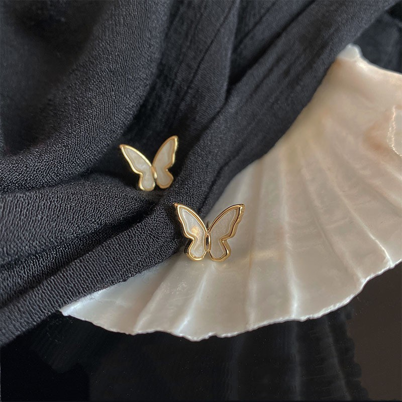 Khuyên tai mạ bạc 925 mặt hình bướm phong cách Hàn Quốc xinh xắn dành cho nữ