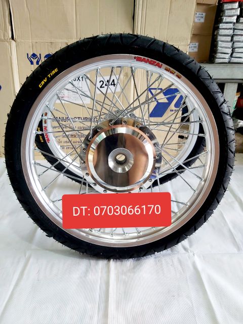 CẶP BÁNH CĂM VARIO CLICK THÁI , NIỀN BAN ZAI  ,GẮN XE VISON, AB, LUBIAT,  NOVO4