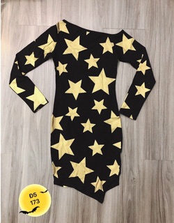 Đầm thun in sao lệch vai body