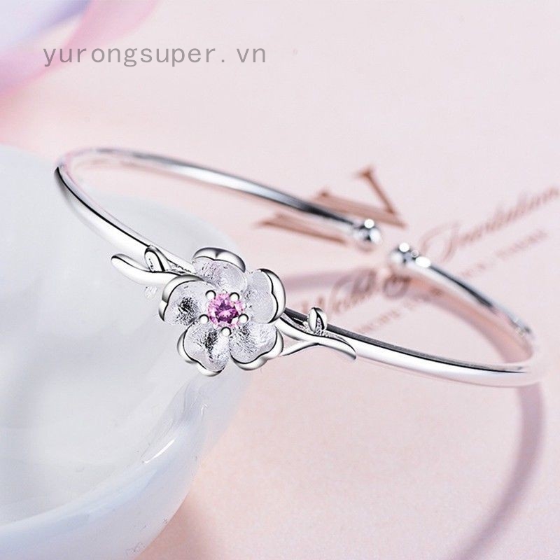 Vòng tay hình hoa đào thời trang