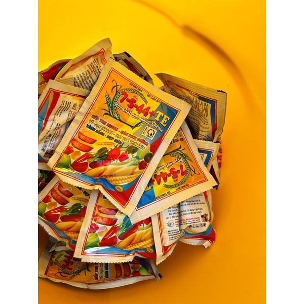 Phân Bón Lá NPK 7-5-44+ TE 100gr