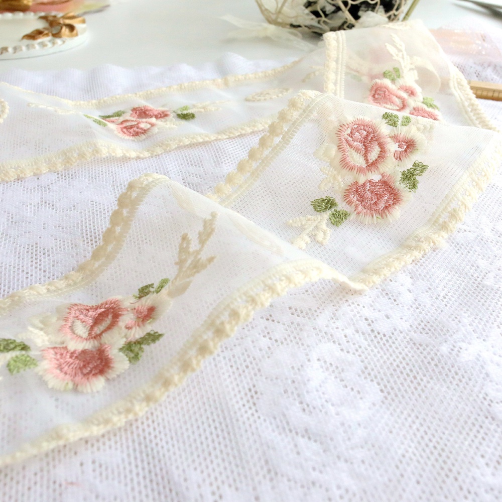 Tấm Vải Ren Hoa Thêu 1 Yard Dùng May Đồ / Trang Trí Ghế Sofa