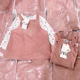 Set yếm nhung tăm kèm áo pull họa tiết cho bé