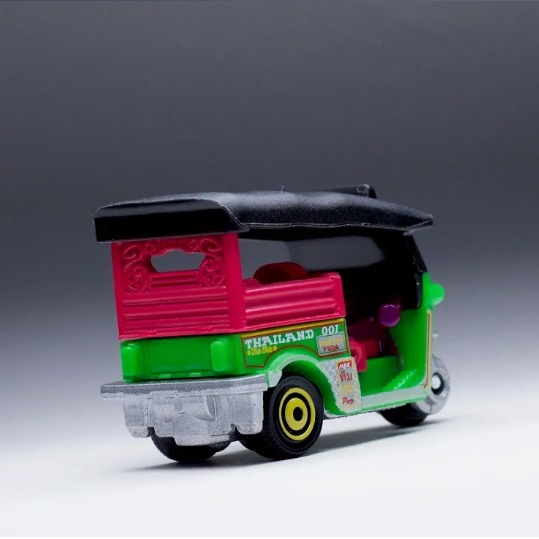 Xe mô hình Matchbox Tuk-Tuk Thailand Taxi