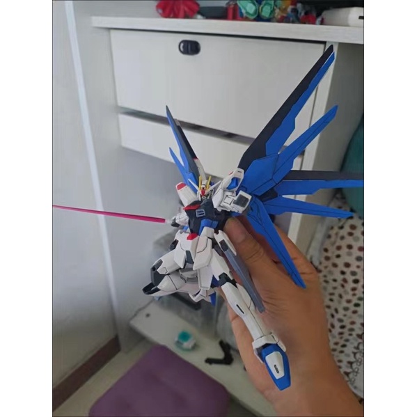 Mô hình gunpla HG 192 ZGMF-X10A Freedom