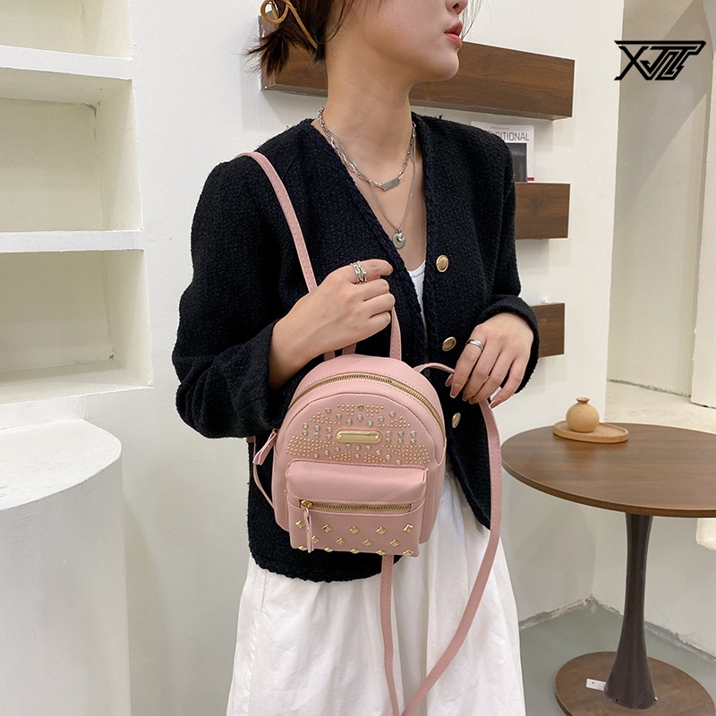 Ba Lô Nhỏ Đính Đinh Tán Thời Trang Cho Nữ