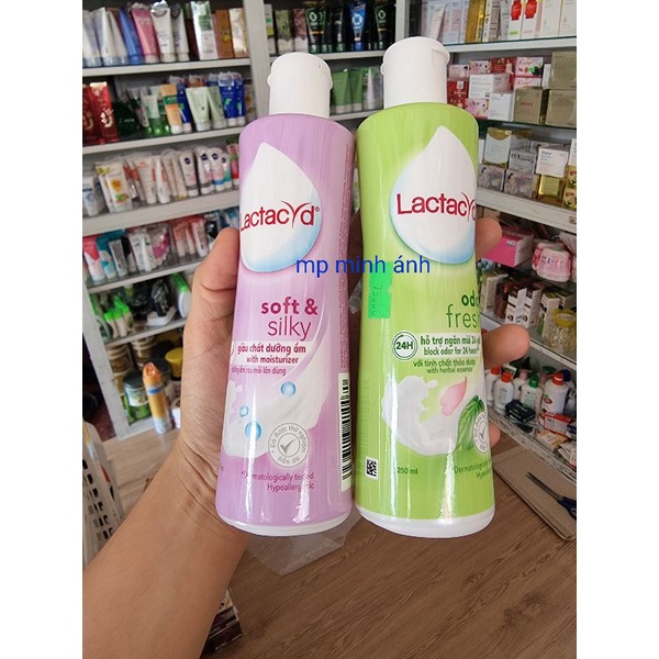 dung dịch vệ sinh phụ nữ lactacyd 250ml { đủ màu chính hãng cty }