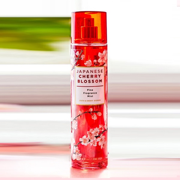 [𝐅𝐞𝐦𝐦𝐢𝐞💝] Xịt thơm toàn thân ánh nhũ Bath & Body Works - Japanese Cherry Blossom 2020
