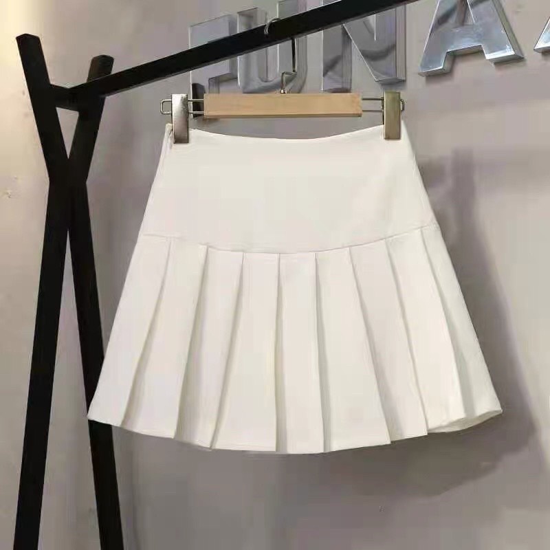 Châv váy xếp ly lưng cao phối cúc xòe