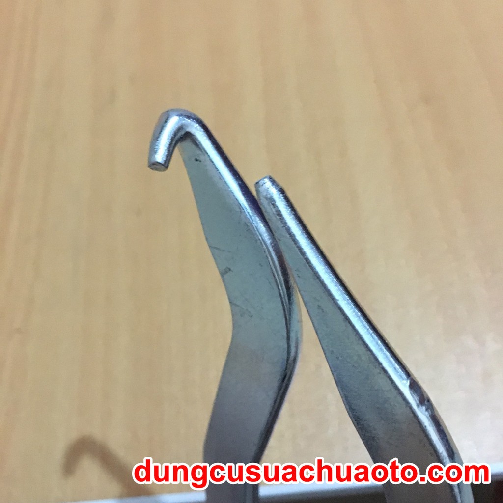 Dụng cụ tháo lò xo phanh tang trống